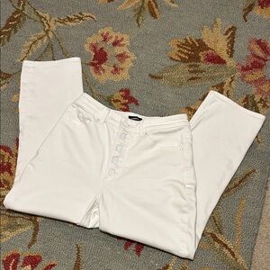 Express White size 6 Curvy Mom Jeans